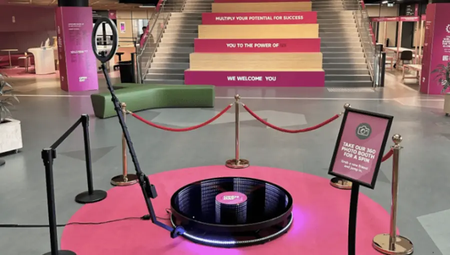 360 Video Booth - Carosuel 4